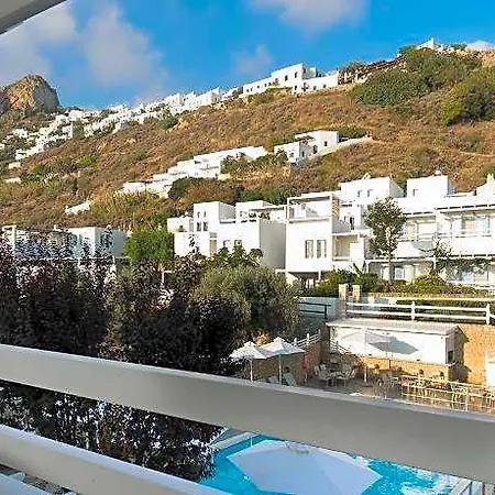 Perigiali & سكيروس