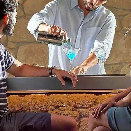 Perigiali & سكيروس
